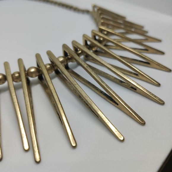 Necklace - Picture 3 of 7